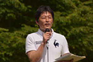 川原園長によるお話① 子育てについてお話をいただきました。 事前にお父様・お母様から寄せられた質問などに丁寧にお答えしてくれました。