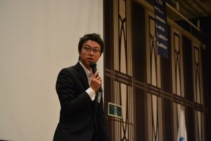 川北慶祐理事長による例会企画の講評 自分の学生時代を振り返り、本例会企画に参加していること自体が、素晴らしいことであること。青年会議所メンバーにとっても、とても有意義な例会であったことなどの講評をいただきました。 