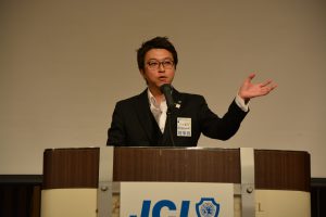 川北慶祐理事長による挨拶 青年会議所メンバーとしてのやる気と誇りをもって、大分青年会議所が、日本で一番と言われるようにして欲しいなどのお話をいただきました。