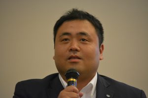 まちづくり委員会　平倉賢明委員長による例会企画の趣旨説明