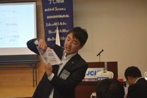 部会長　赤川英之室長 ステージなどでの演出を円滑に執り行うための部会です。