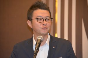 川北慶祐理事長による挨拶 一風堂の創業者である河原成美さんのお話を聞き、すごいパッションに感銘を受けたことなどのお話をいただきました。人生において、目標設定をすることがいかに大事なことかを改めて感じることができたことなど、貴重なお話をいただきました。 